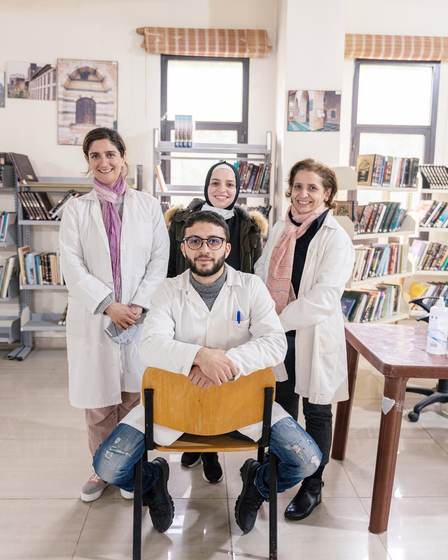 On a mission to tackle vaccine hesitancy, and in a @usaid and @aubmc_official project, @lebanonneeds in close partnership with @akkarnetworkfordevelopment organized a vaccinations drive. Residents of Mashati area in Akkar received the Moderna COVID-1